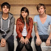 Versaemerge - List pictures