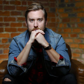 Charles Kelley - List pictures