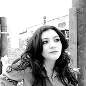 Alex Winston - List pictures