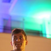 Mike Tompkins - List pictures