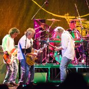 Neil Young & Crazy Horse - List pictures