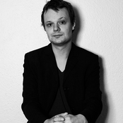 Mads Björn - List pictures