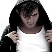 Simon Curtis - List pictures