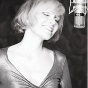 Stevie Holland - List pictures