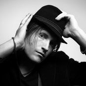 The Kin - List pictures