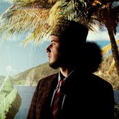 Mo Kolours - List pictures