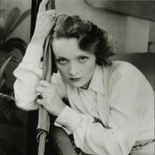 Marlene Dietrich - List pictures
