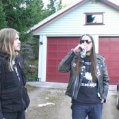 Dark Throne - List pictures