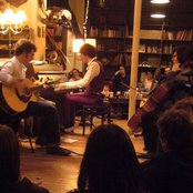 Revolver - List pictures