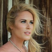 Sarah Davidson - List pictures