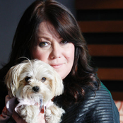 Jann Arden - List pictures