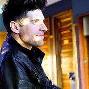 Dan Black - List pictures