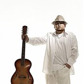 Martin Jondo - List pictures