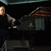 Robi Botos - List pictures