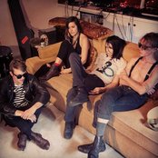 Sextile - List pictures