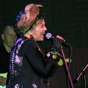 Lene Lovich - List pictures