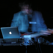 Fennesz - List pictures