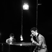 Aaron - List pictures