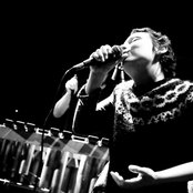 Lhasa De Sela - List pictures