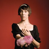 Inara George - List pictures