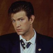 Chris Isaak - List pictures