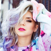 Colette Carr - List pictures