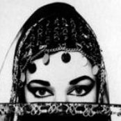Natacha Atlas - List pictures