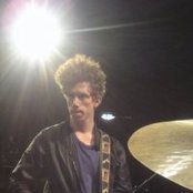 Erik Hassle - List pictures