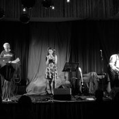 Beequeen - List pictures