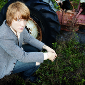 Aaron Gillespie - List pictures