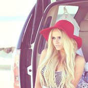 Alli Simpson - List pictures