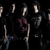 Hopes Die Last - List pictures