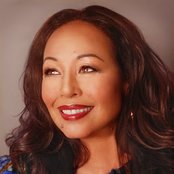 Yvonne Elliman - List pictures