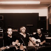 Distant Sun - List pictures