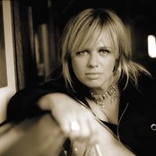 Beccy Cole - List pictures