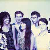 Ava Luna - List pictures