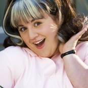 Nikki Blonsky - List pictures