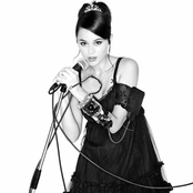 Emilie Simon - List pictures