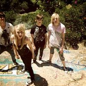 Picture Me Broken - List pictures