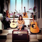 Joyce Jonathan - List pictures