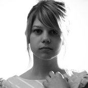 Basia Bulat - List pictures