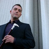 Akos - List pictures