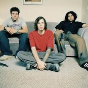 Smile Empty Soul - List pictures