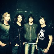 Madam Adam - List pictures