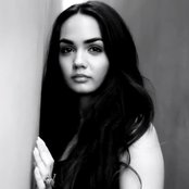 Raven Felix - List pictures