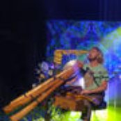 Xavier Rudd - List pictures