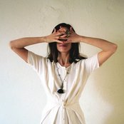 Lia Ices - List pictures