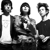 Yeah Yeah Yeahs - List pictures