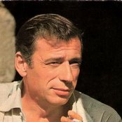 Yves Montand - List pictures