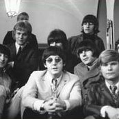 The Rattles - List pictures